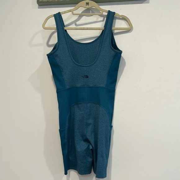 The north face Women’s large Dune Sky Onesie athletic short romper blue heather - Picture 6 of 8
